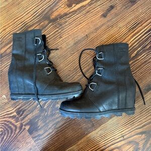 Sorel Black Lace-Up Wedge Boots